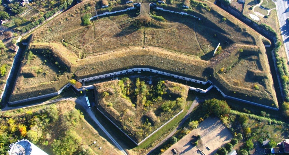 Burgen, Festungen